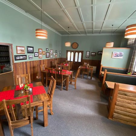 Wheels&Reels Accommodation Mossburn Buitenkant foto