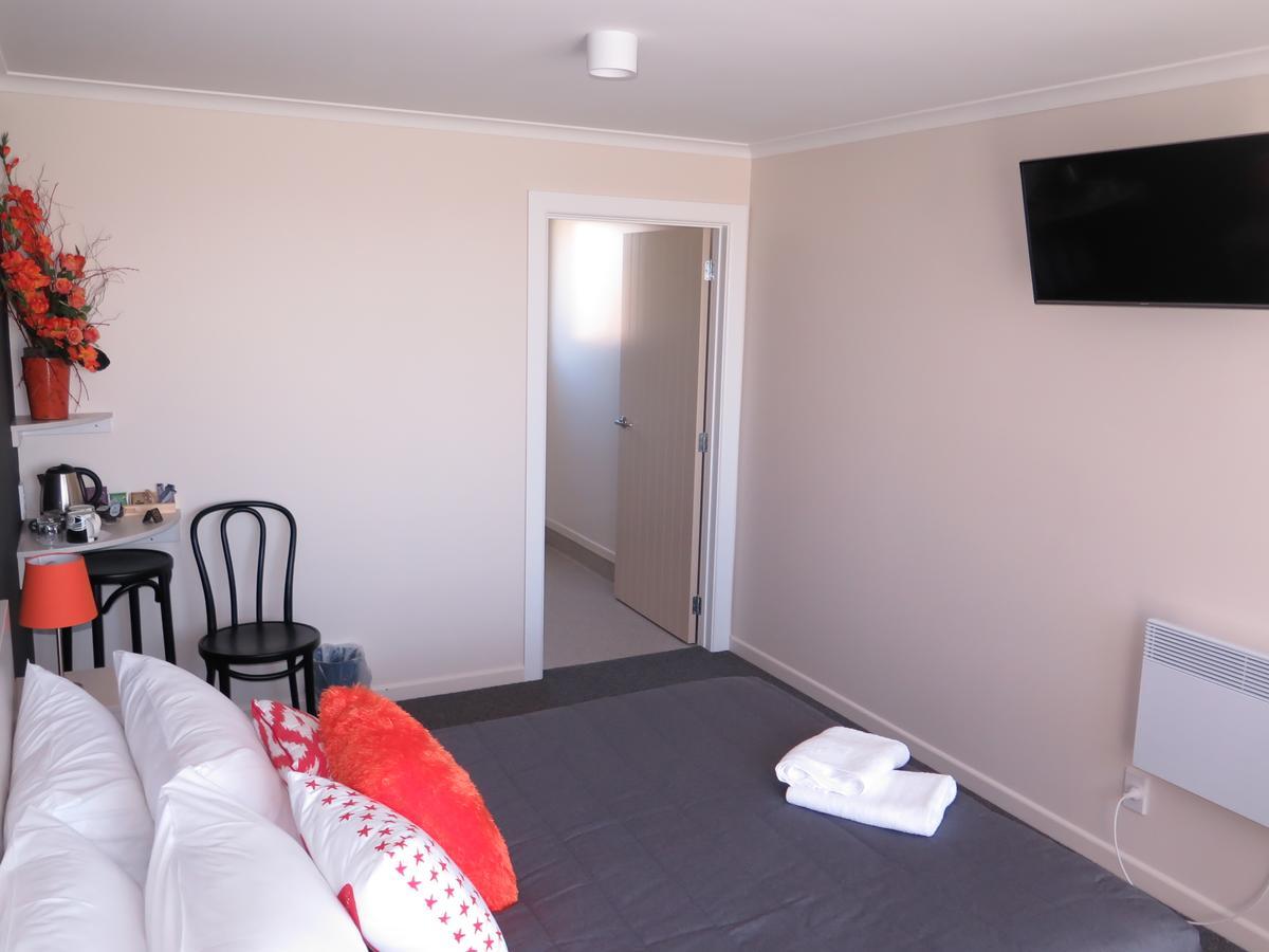 Wheels&Reels Accommodation Mossburn Buitenkant foto