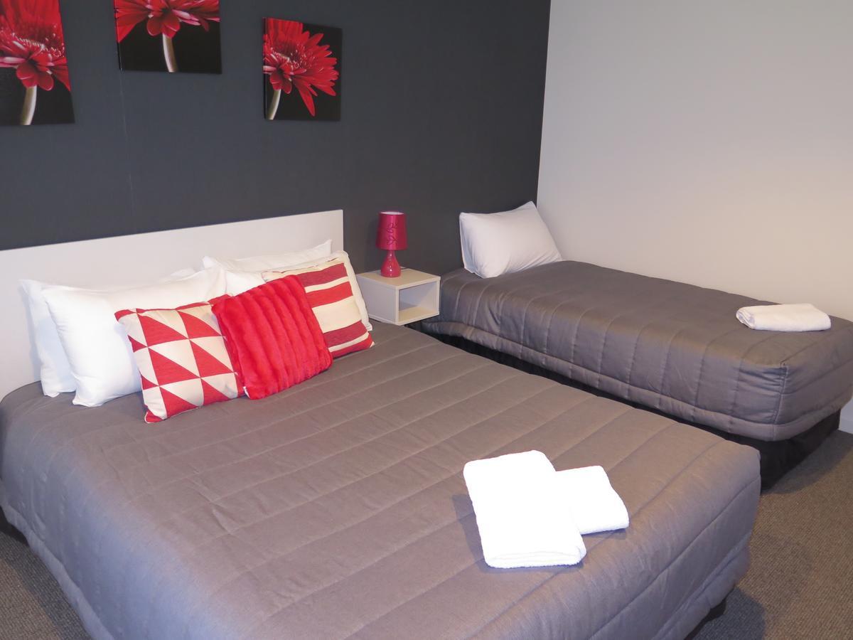 Wheels&Reels Accommodation Mossburn Buitenkant foto