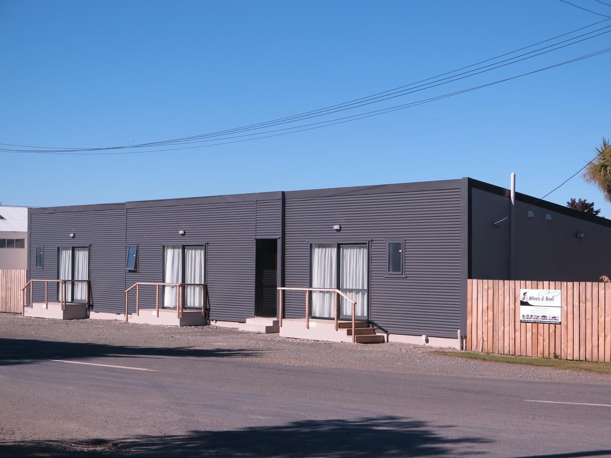 Wheels&Reels Accommodation Mossburn Buitenkant foto